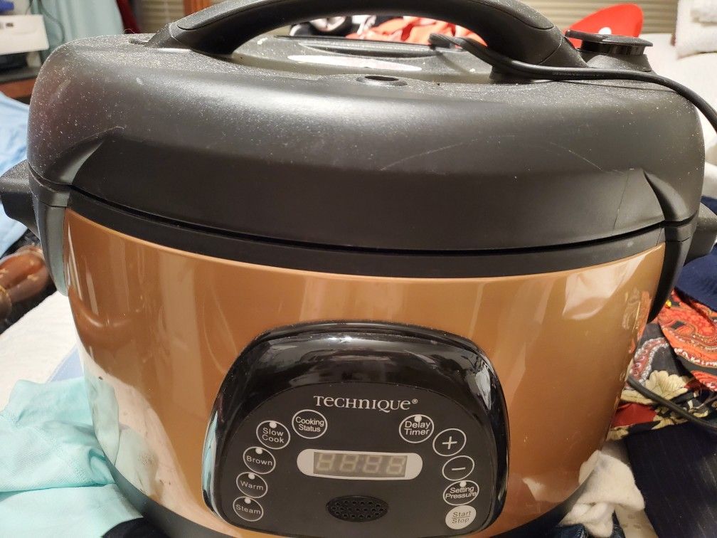 Crock Pot And Pressure Cooker