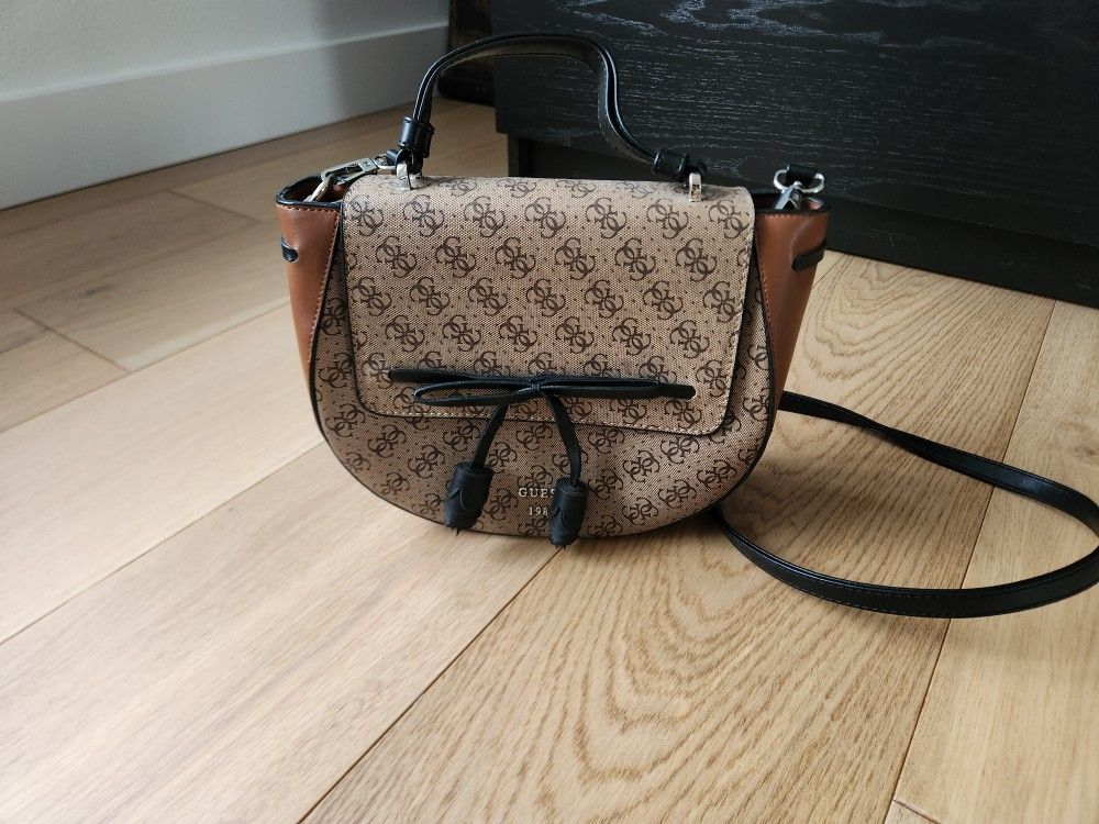 Guess Crossbody Bag