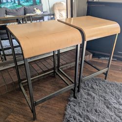 Bar Stools Metal With Wood Top 25 Inch ($150+ Value)