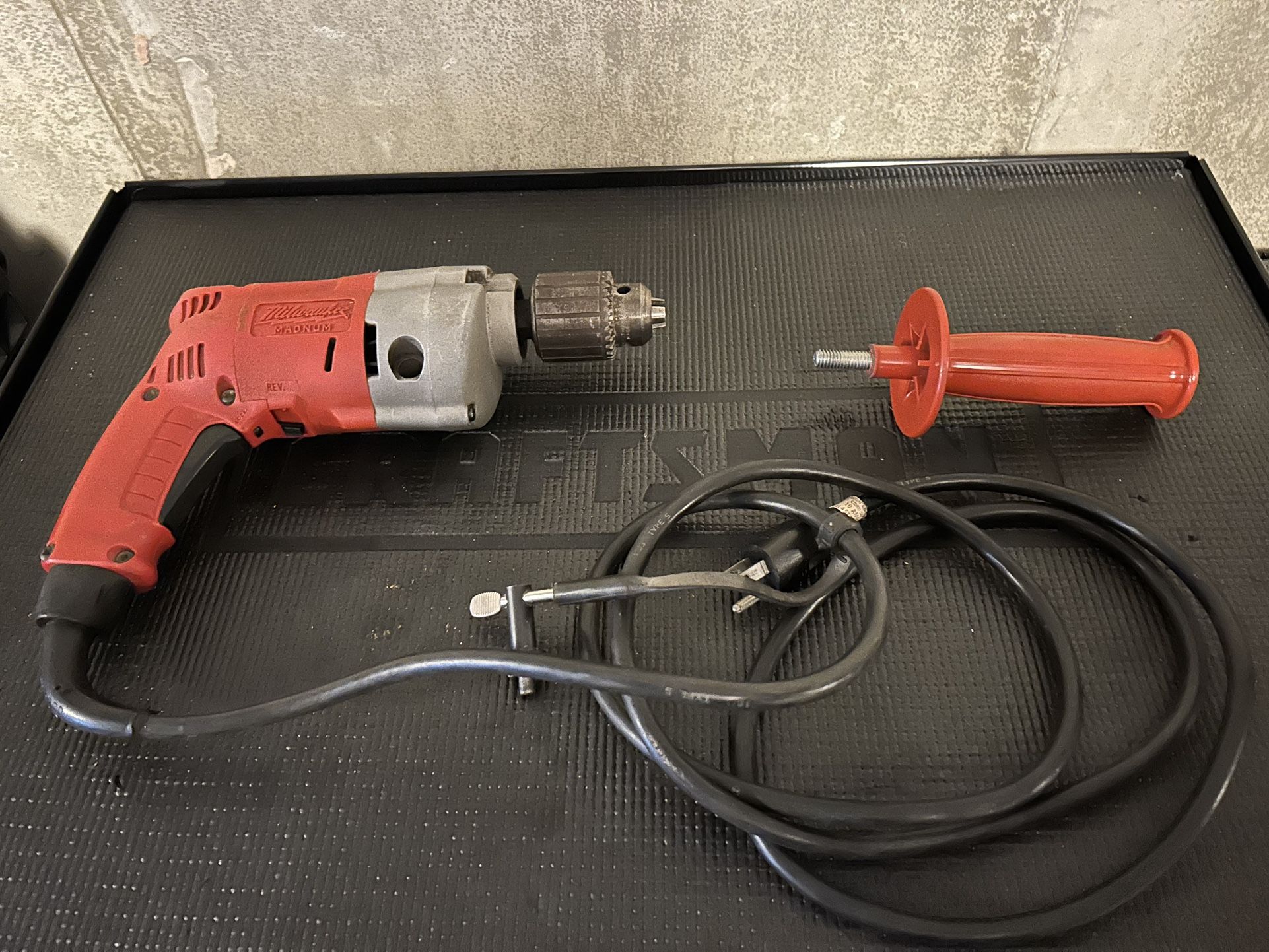 Milwaukee 1/2” Chuck Magnum Holeshooter / Drill : With Case : Excellent Condition