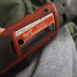 Milwaukee impact ratchet M12 battery operated