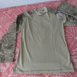 Rothco Men's Army Combat Shirt Size M Fire Retardant digital Camo Pattern NEW