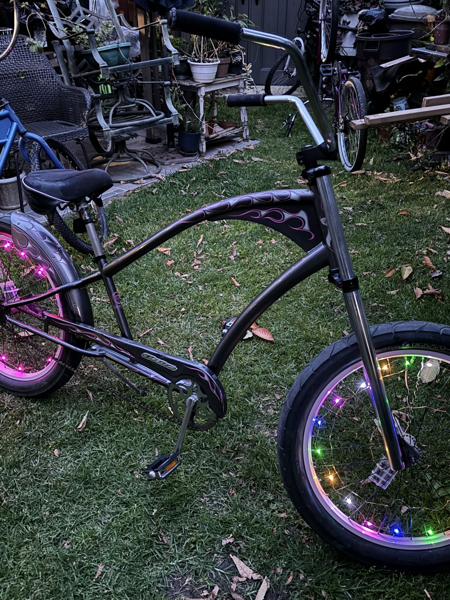 SUZI Q W/ Fat Tires 24X3.0 nice bike Ready to ride. See my other bikes. Thanks