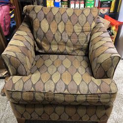 Nice custom fabric chair from Lazy Boy. Nearly new condition.