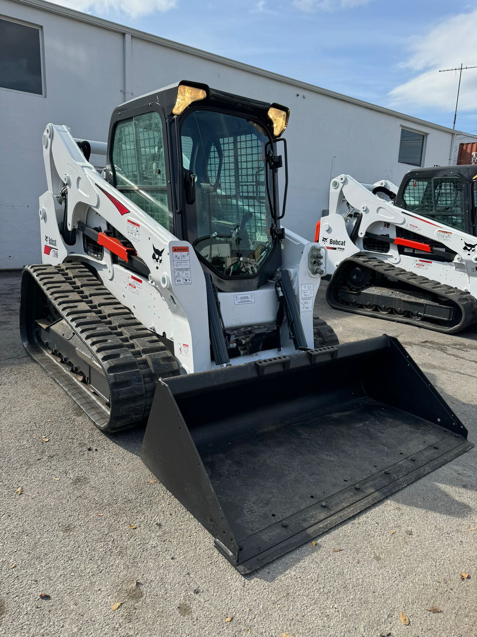 2019 Bobcat T740 Compact Track Loader Skid Steer - Enclosed Cab - A/C & Heater