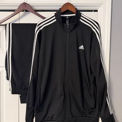 Adidas Track suit XL