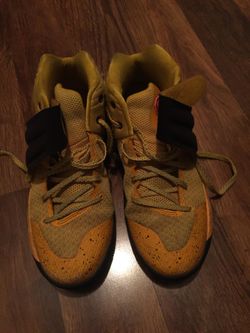 School buses size 6 used a good bit of times for basketball games only