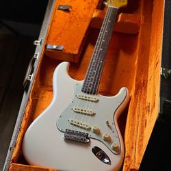 Electric Guitar Fender American Vintage II 1961 Stratocaster