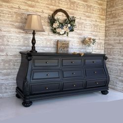 Bombay Dresser - Sideboard - Entertainment Center - Buffet - Bedroom Set - Dresser Set 