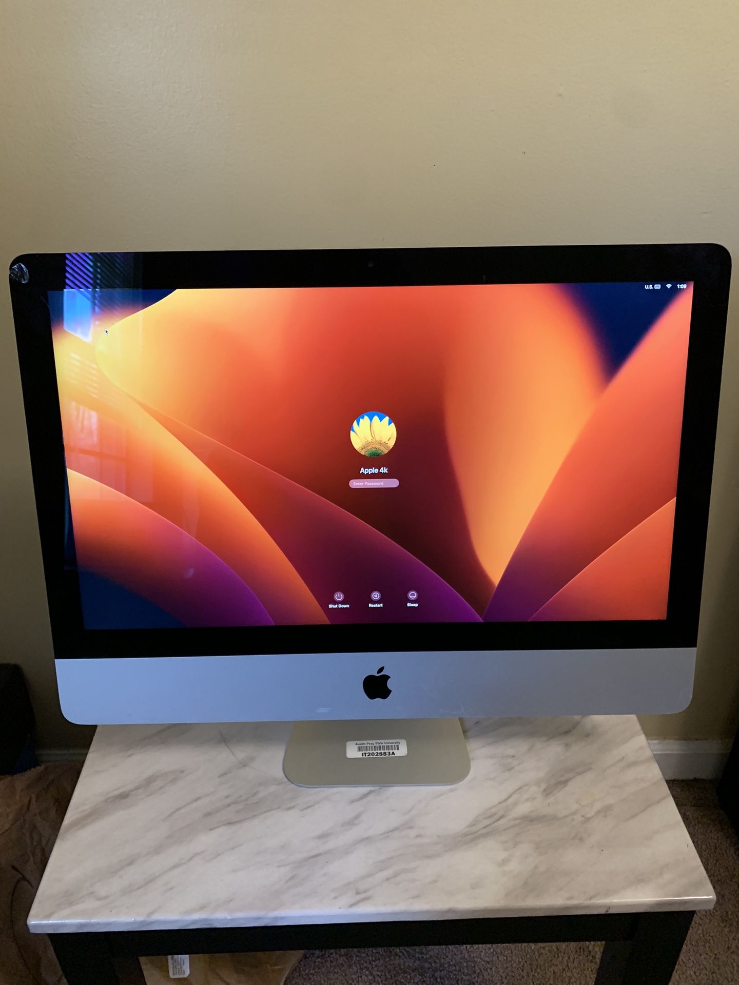 Apple iMac 21.5in 2.7GHz Core i5 (ME086LL/A) All In One Desktop,