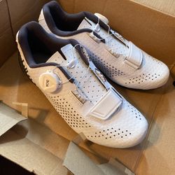 Women’s cycling Shoes 6.5