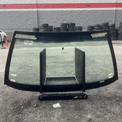 2003 - 2011 Ford Crown Victoria Windshield $80
