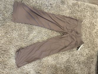 Woman’s Size 12 Lululemon Pants