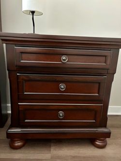 Ashley Furniture set of Nightstands