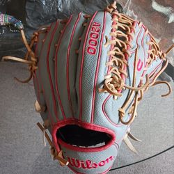 Wilson OT7 12.75 A2000 Outfield Baseball Glove.  Guante De Baseball Marca Wilson.
