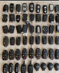 Key Fob Car key remote Kia key fob Toyota key fob Hyundai key fob Mini Cooper key fob Nissan key fob Bentley key fob Ford key fob Chevrolet key fob