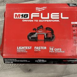 *BRAND NEW* Milwaukee Deep cut Bandsaw Kit