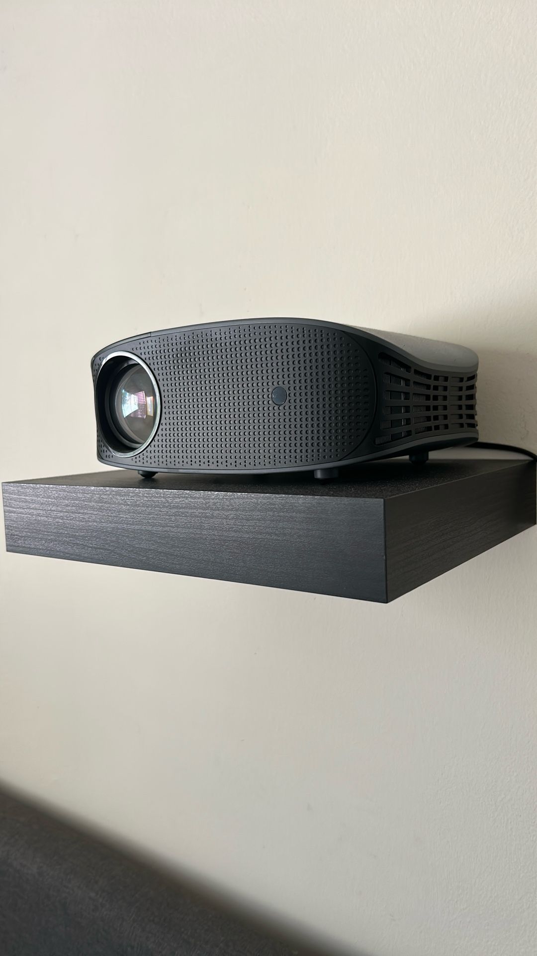 GOODEE 1080P PROJECTOR