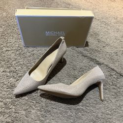 Michael Kors Heels NEW in Box SIZE9