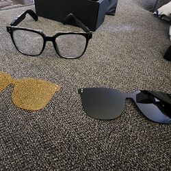 Big frame bluetooth smart glasses.. With Two additional lenses
