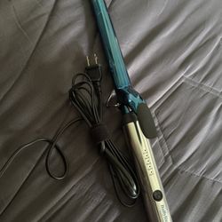 BaBylissPRO® Nano Titanium™ 1" Extended Barrel Curling Iron