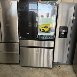 Family hub refrigerator