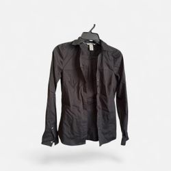 Black Button-Up Shirt – Classic Everyday Essential