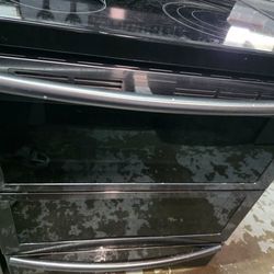 Samsung flat cook top with a double- oven with air- fryer