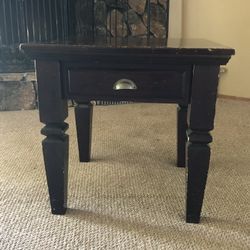 2 End Tables