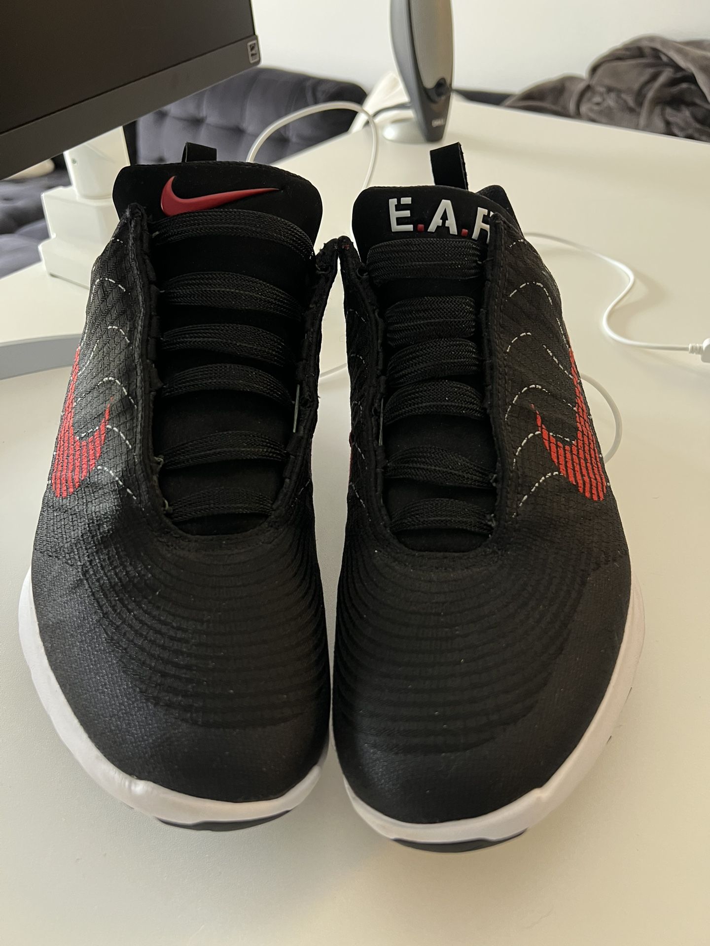 Nike Hyperadapt Self Lacing Shoes