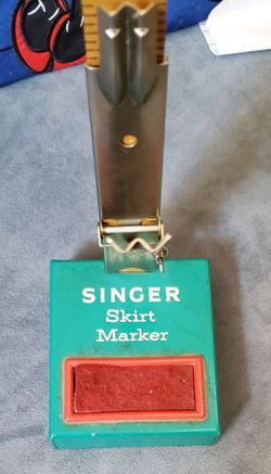 Singer Skirt Marker