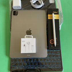 128GB Apple IPad Pro 11” 4th Generation (2022 Model / M2 chip ) with Keyboard, pen & Accessories (512GB $850)