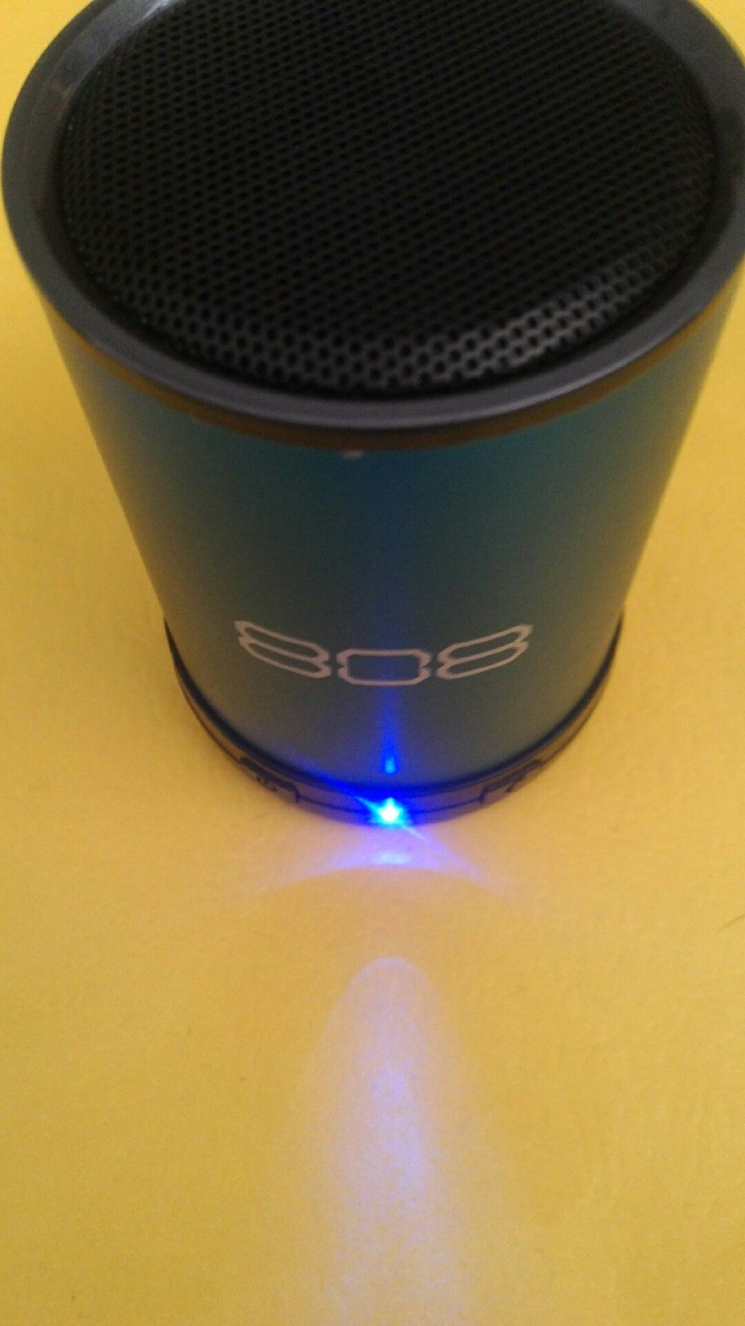 808 Bluetooth speaker