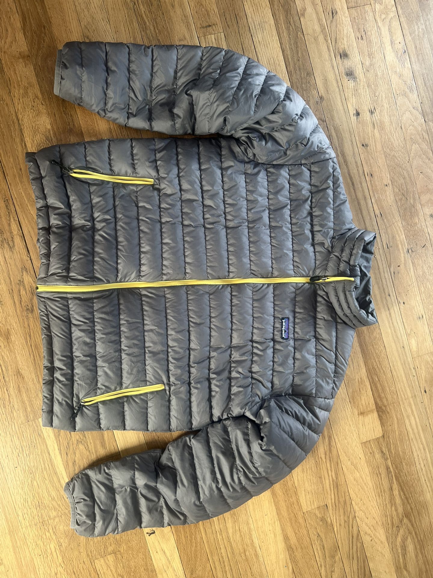 Patagonia M’s Down Sweater Jacket
