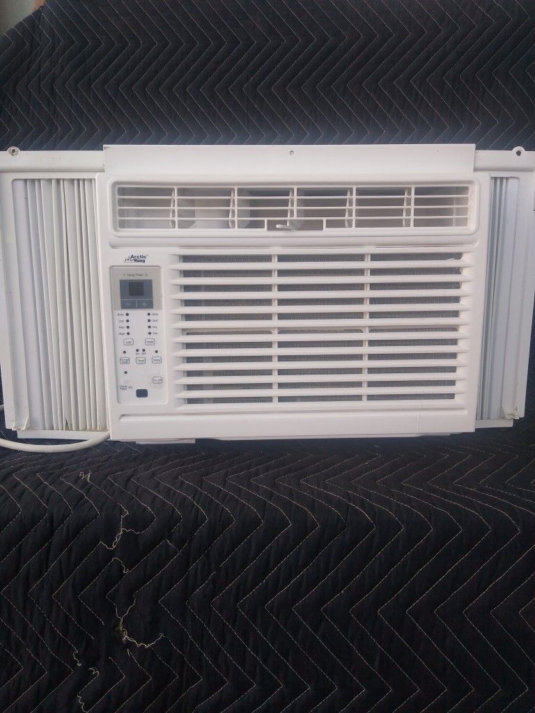 Air Conditioner Artic King 6000 BTU Window Unit AC