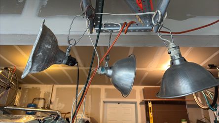 Lights that clamp