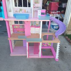 Barbie Dream House