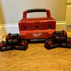 Milwaukee M18 18V PACKOUT 6-Port Rapid Charger & (6) 5.0 Batteries -New-