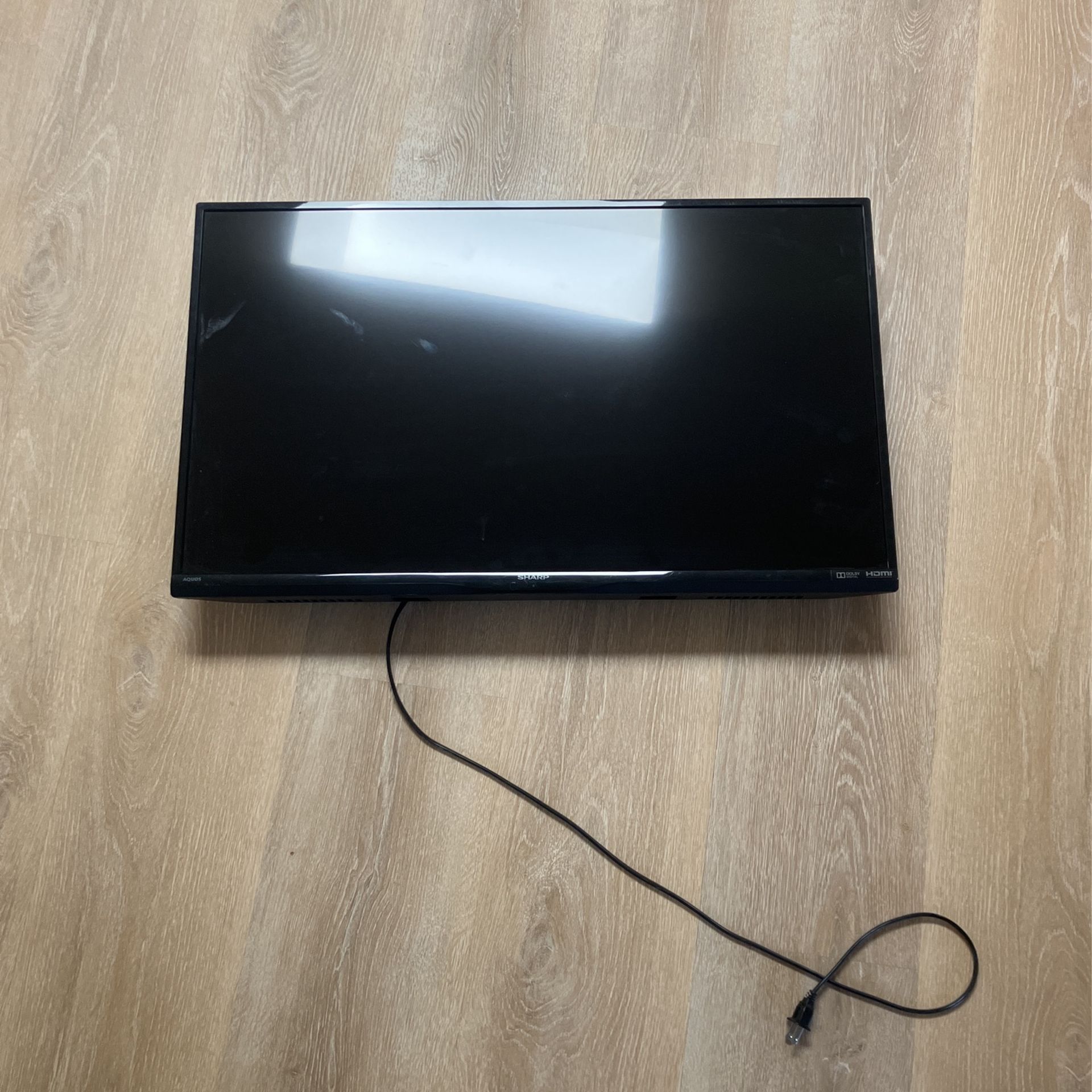 28 X 17 Sharp TV