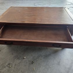 Madera Coffee Table