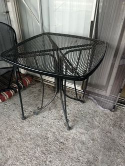 Outdoor balcony/patio table