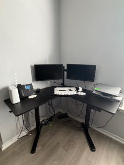 Standing desk