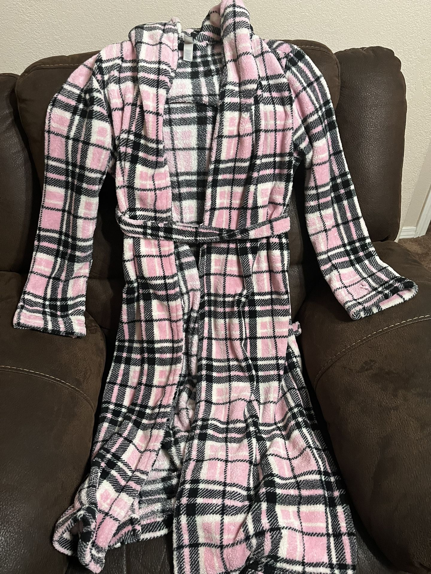 Robe Size S $5