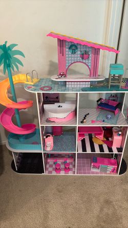 LOL Dollhouse