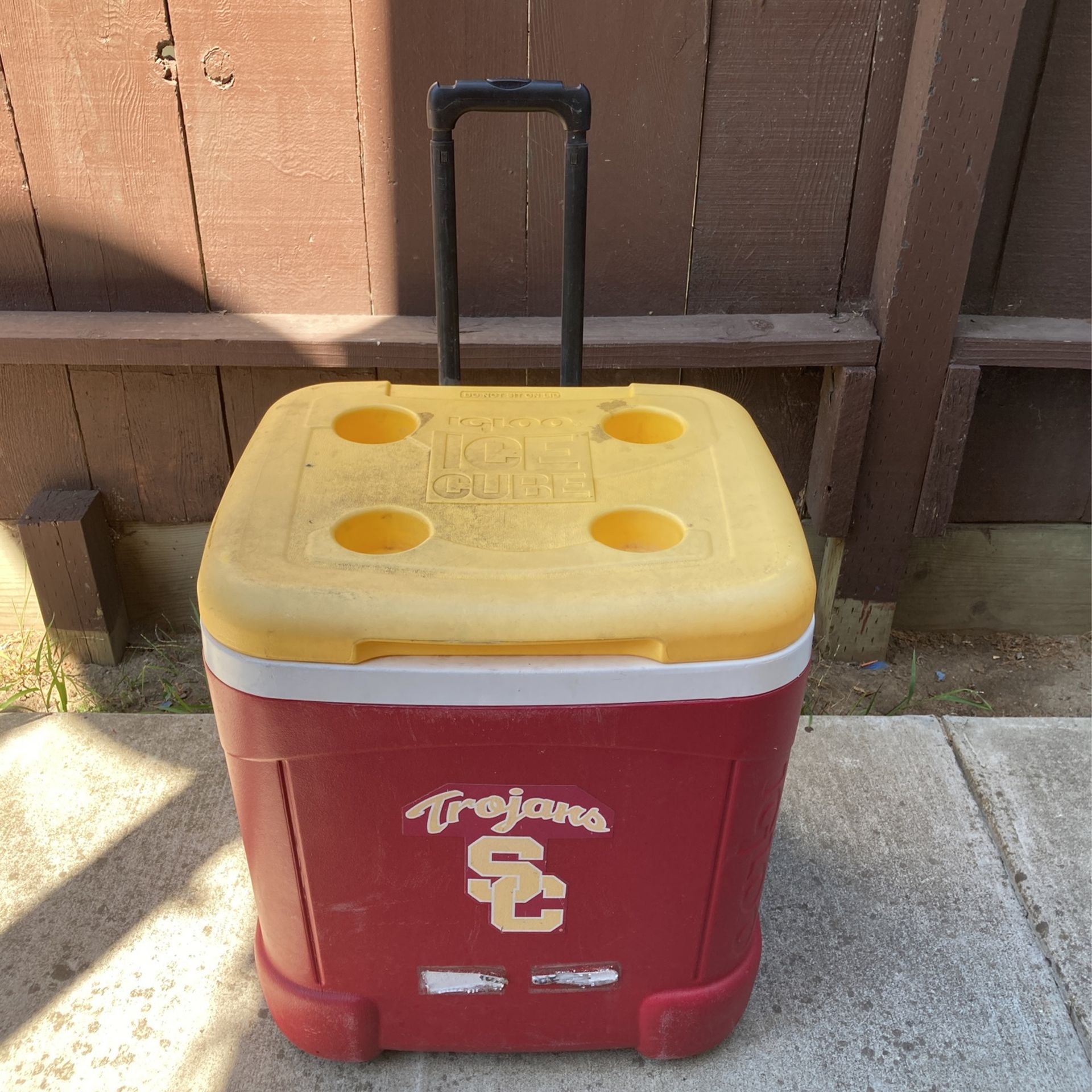 igloo ice cube roller cooler (60-quart, Yellow/Red)