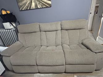 Recliner couch