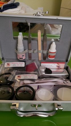 NaturaLash brand Eyelash Extension kit