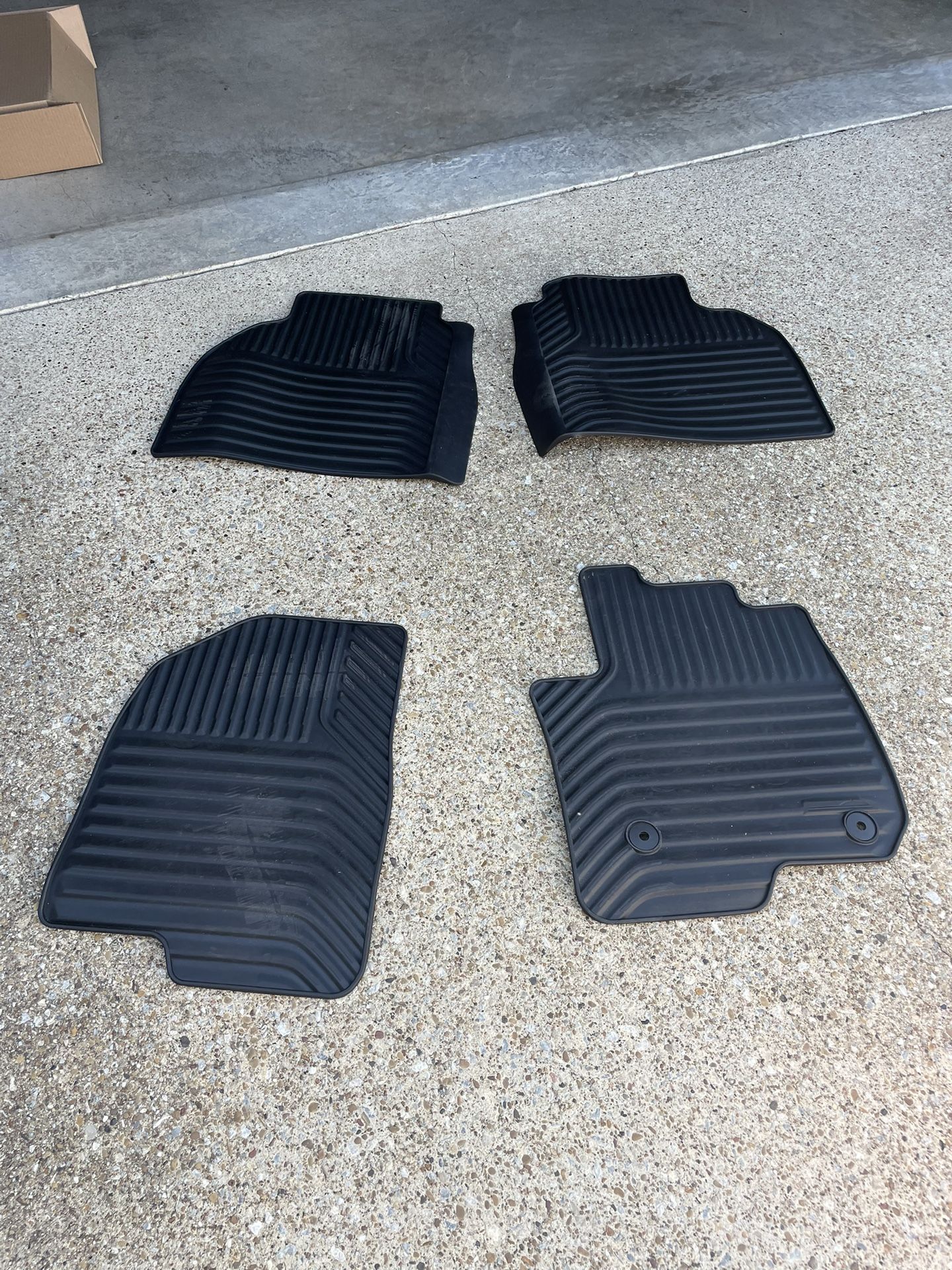 2023 GMC SIERRA ELEVATION Floor Mats