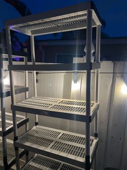Storage shelving