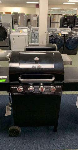 BRAND NEW CHAR- BROIL GAS GRILL 2MOC